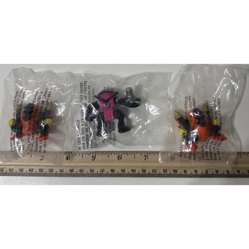 Burger King 1993-1994 Galoob Micro Machines Z-Bots Robot Monster Set Of 3 SEALED - Picture 5 of 5